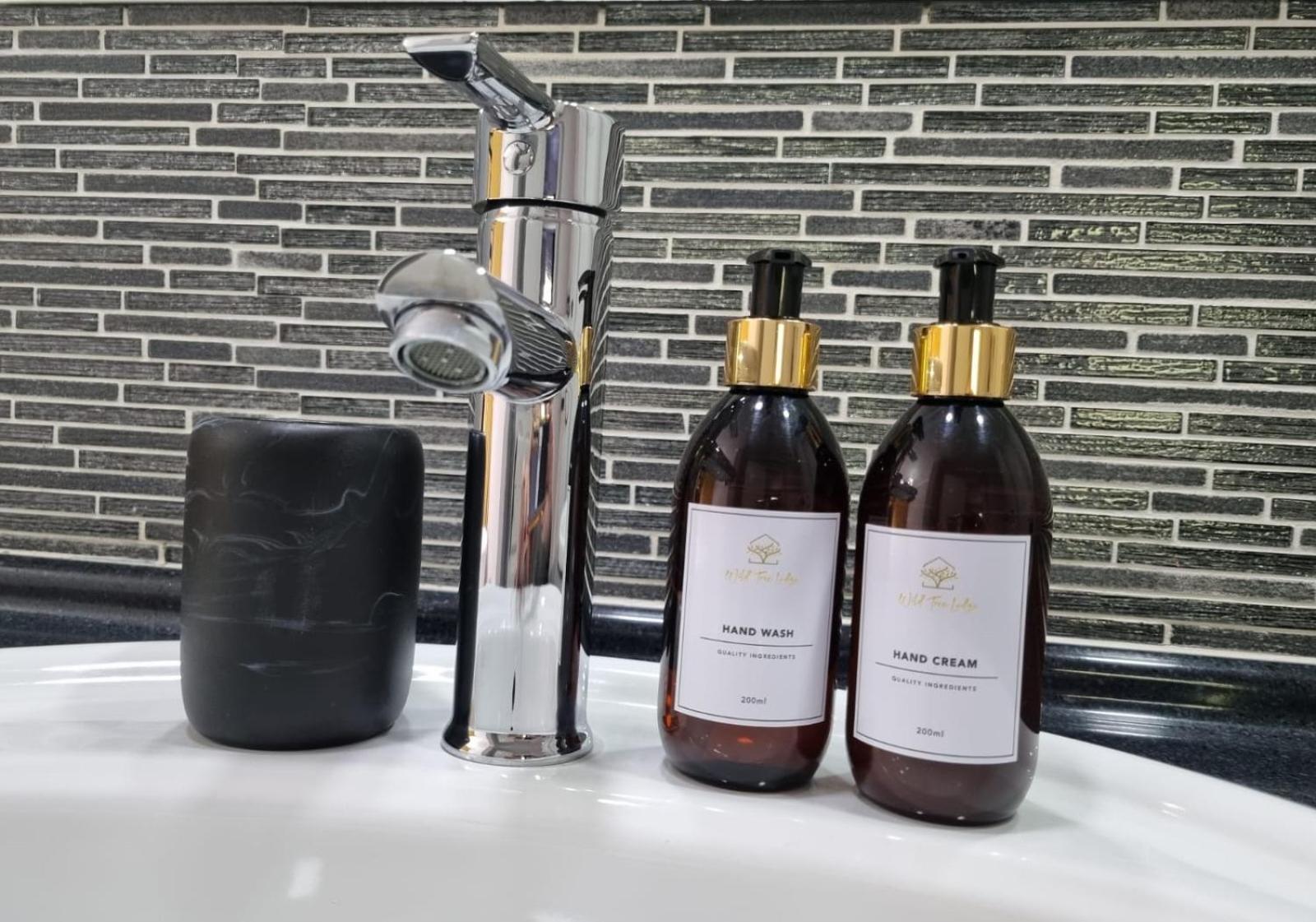 Wild Tree Lodge 베노니 외부 사진